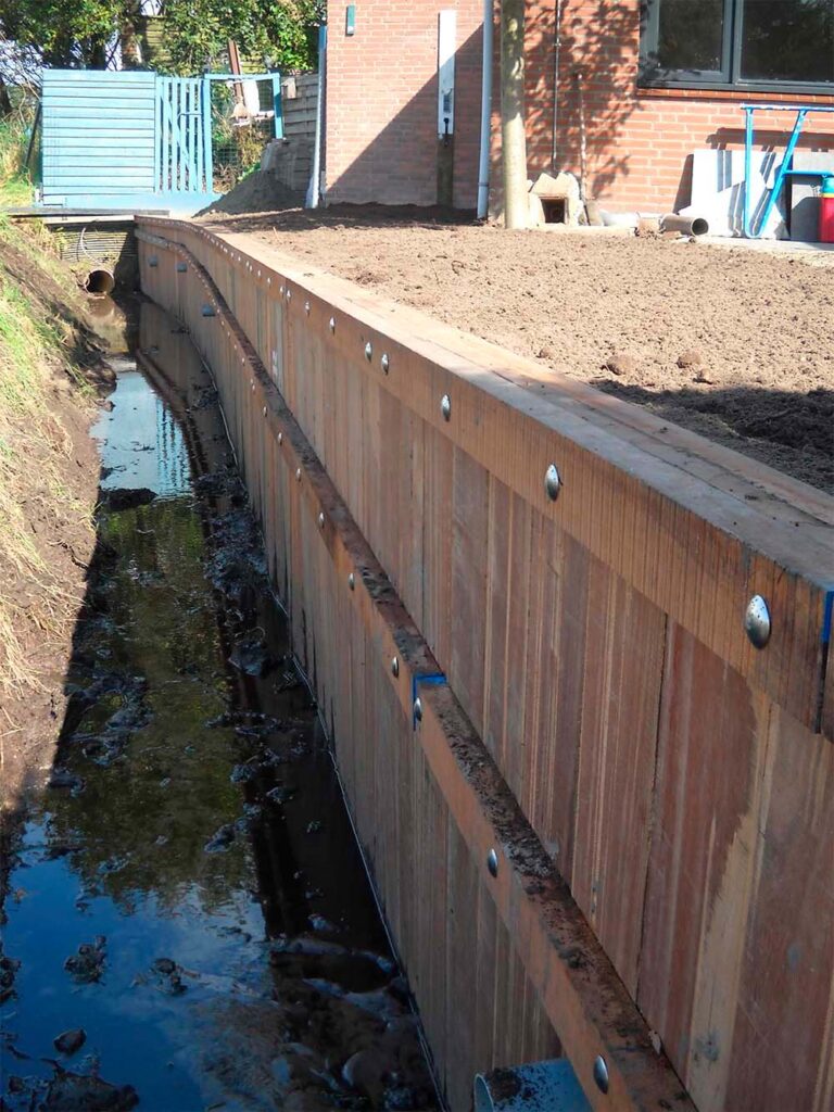 hardhouten damwand
